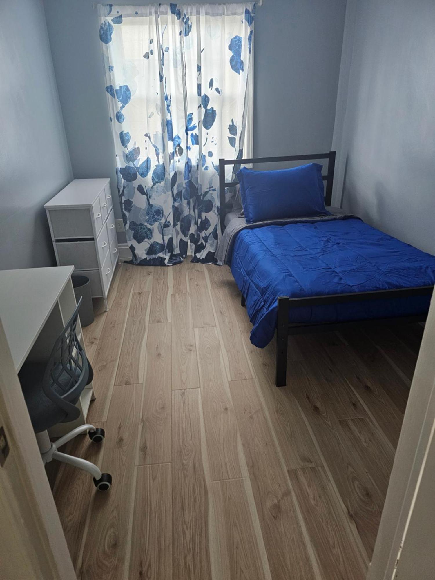 Small Cozy Room, Shared Bathroom Baltimore Eksteriør bilde