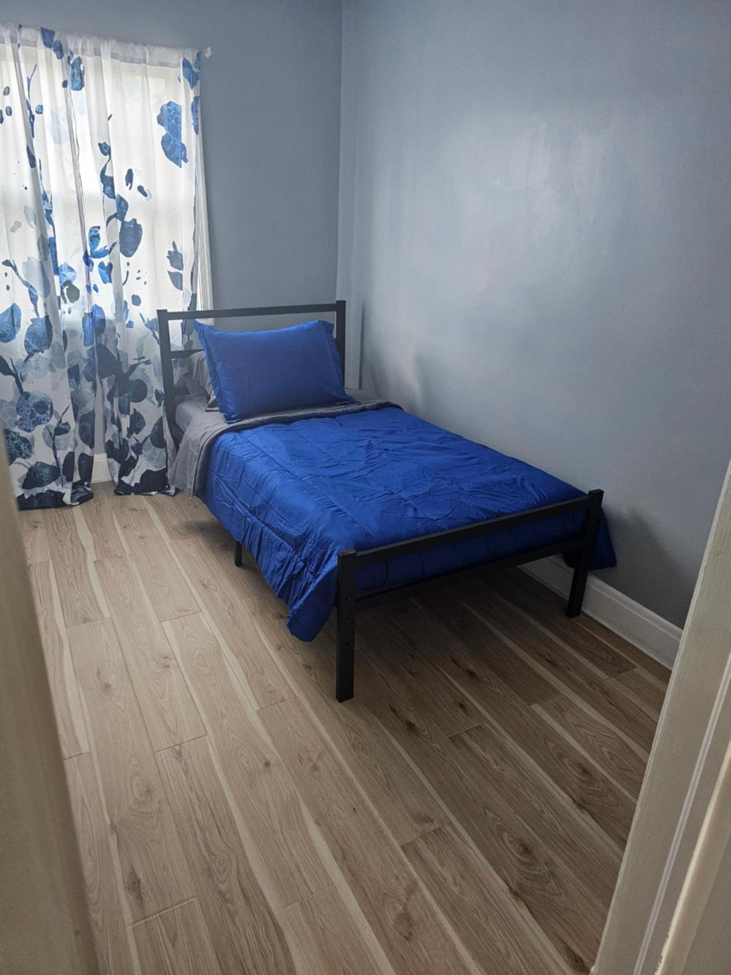 Small Cozy Room, Shared Bathroom Baltimore Eksteriør bilde